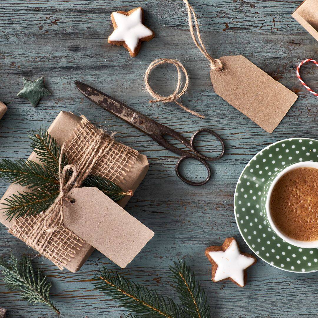 Crafting Herbal Magic: 10 DIY Herbal Gifts for a Naturally Festive Season