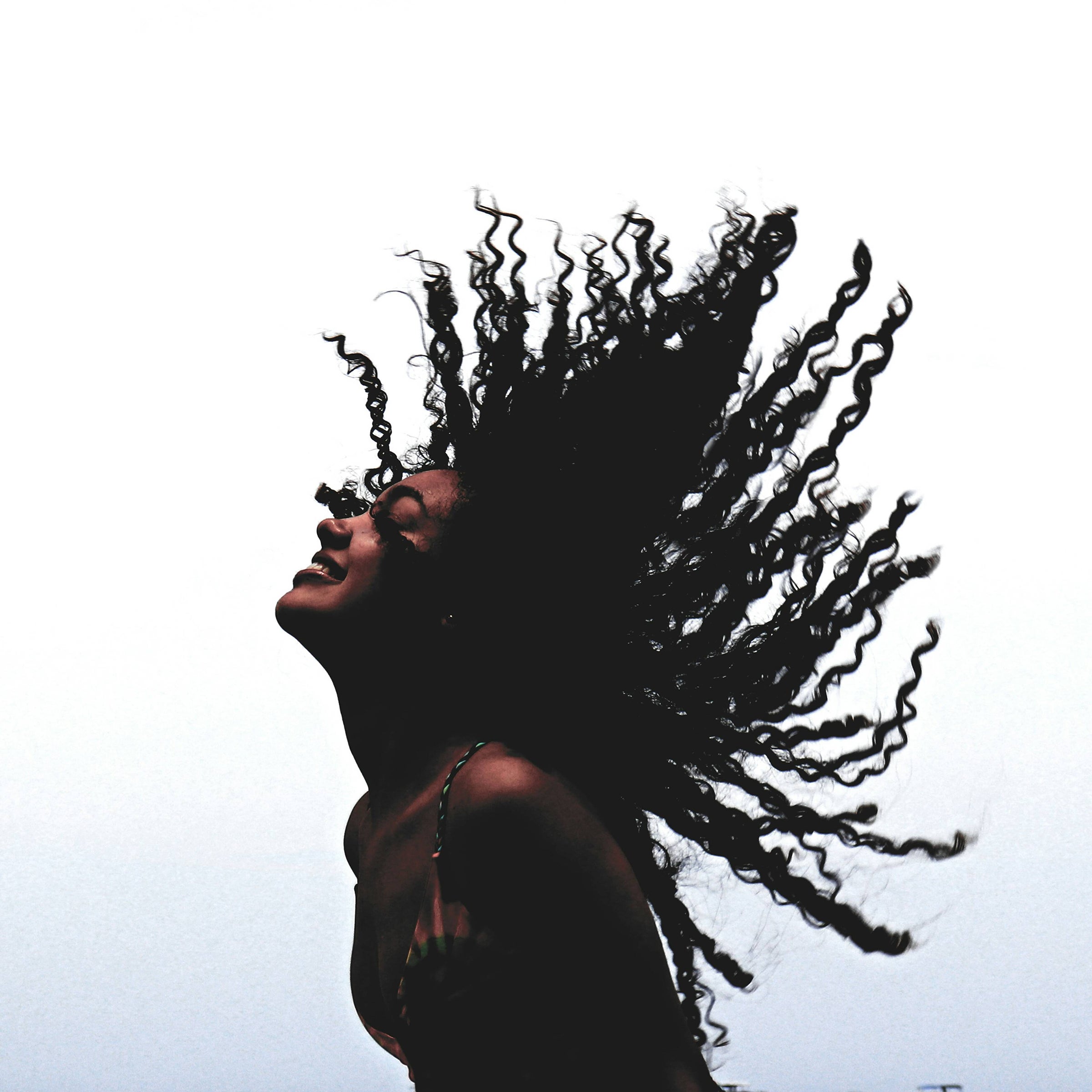 Ride the Wave: The Magic of Sea Salt Spray for Luscious Locks